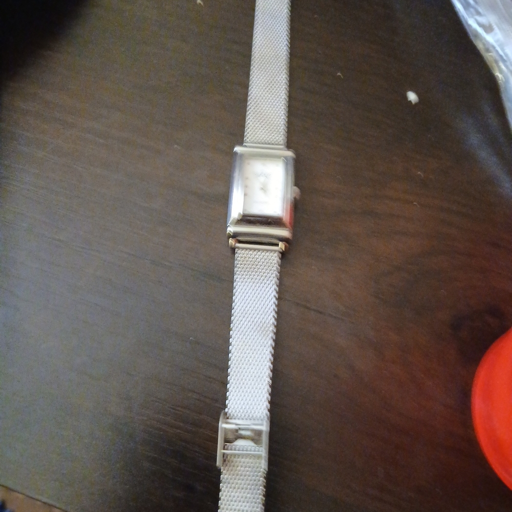 Silver Rectangular Watch - image 7